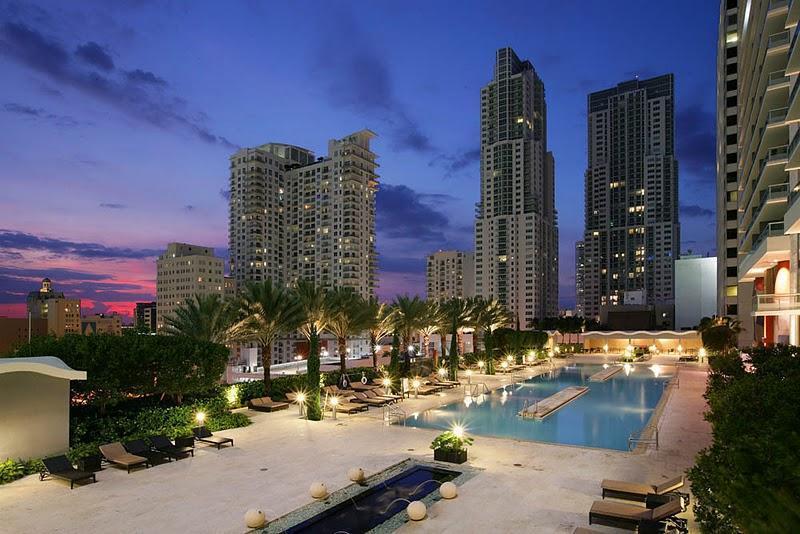 Luxury Apartments At 50 Biscayne Miami Kültér fotó